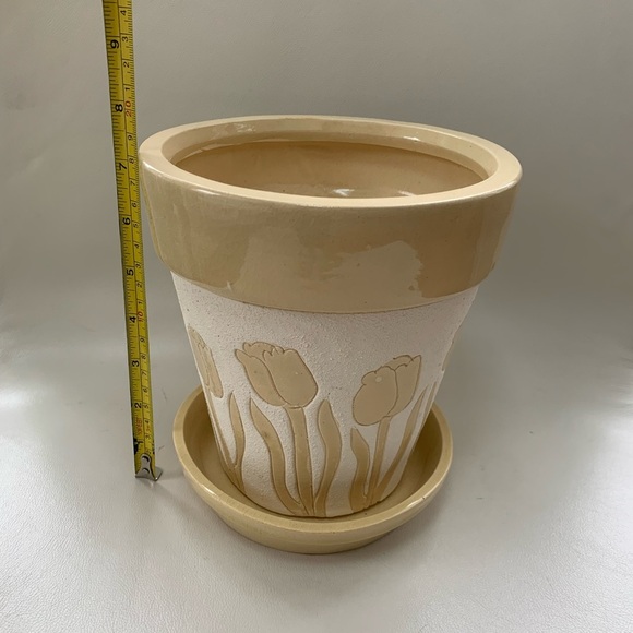 Handmade Tulip Art Pot by Ten Thousand Villages - Picture 2 of 2